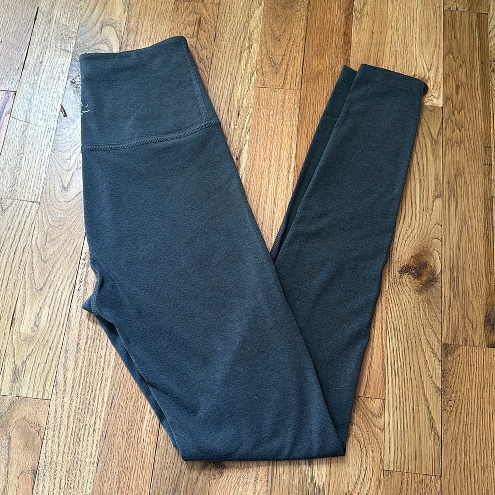 Beyond Yoga full length leggings grey heather